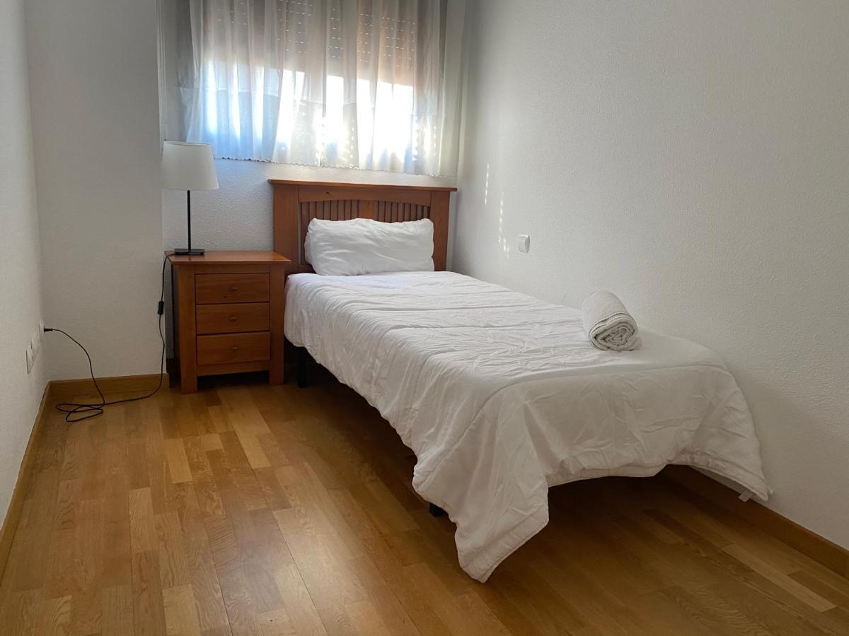 Apartment Madrid Barajas Buitenkant foto