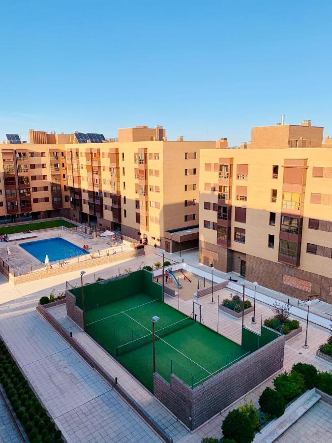 Apartment Madrid Barajas Buitenkant foto